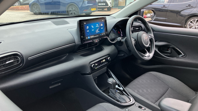 Toyota Yaris 1.5 Hybrid Design 5dr CVT Hybrid Hatchback